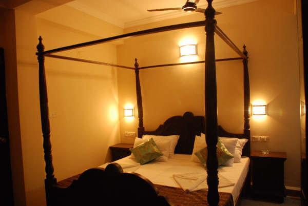 Royal Palace Beach Resort Calangute Room photo