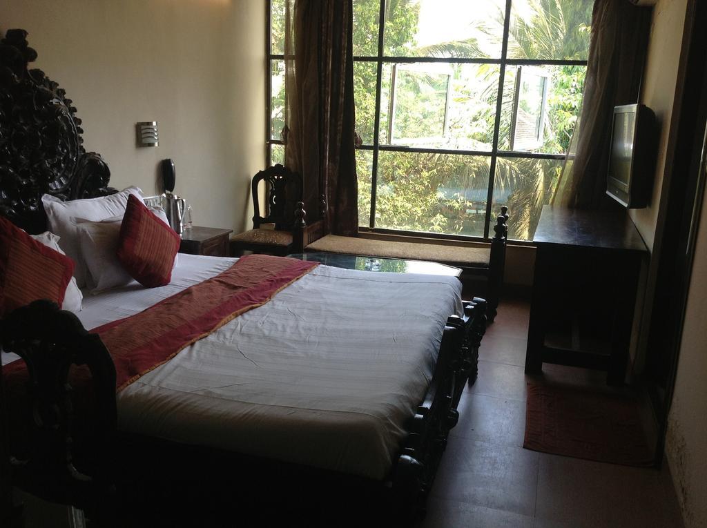 Royal Palace Beach Resort Calangute Room photo