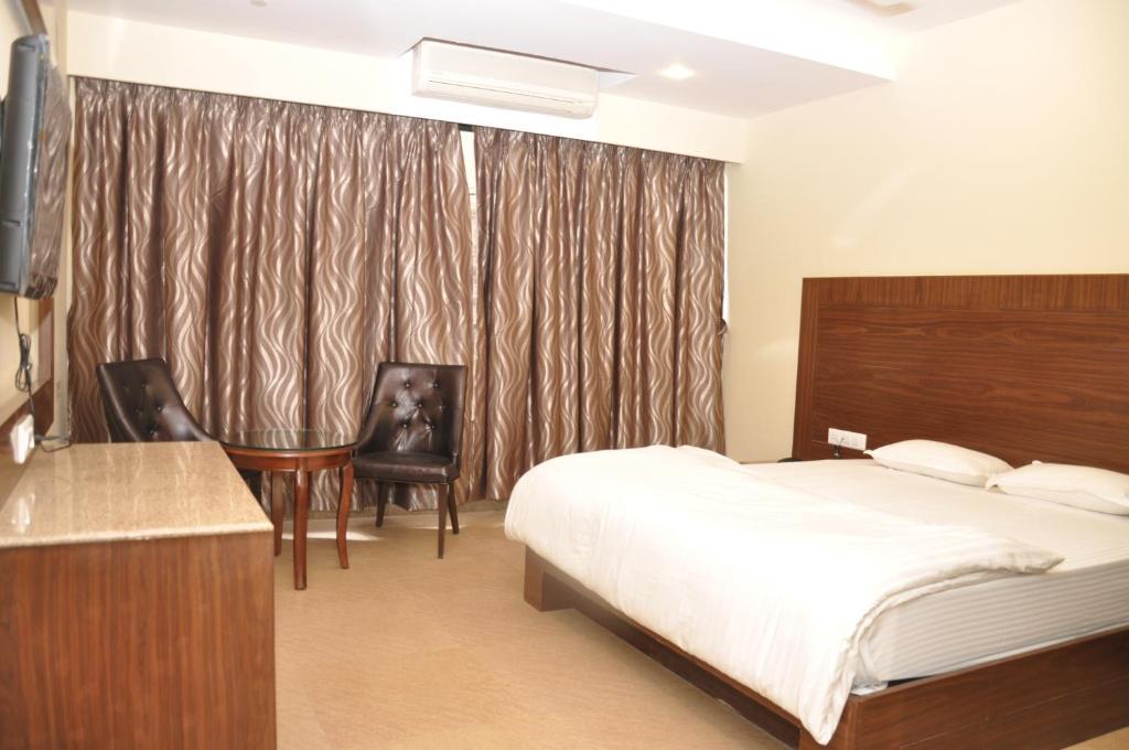 Royal Palace Beach Resort Calangute Room photo